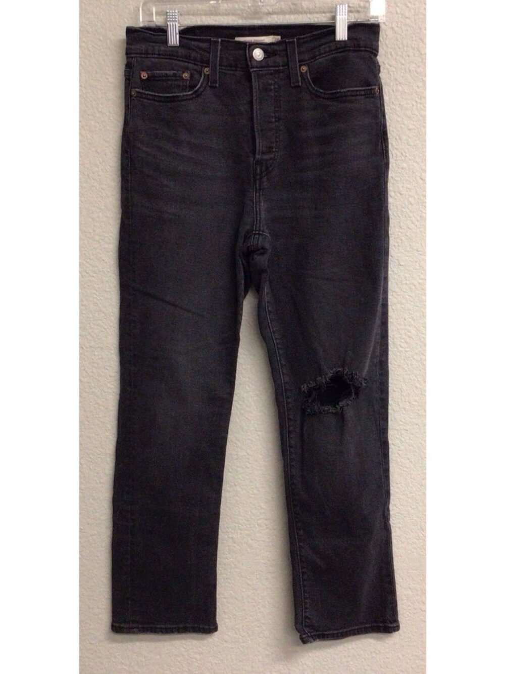 Levi's Wedgie Straight Jeans Women's 28x28 Black Denim Button Fly Distressed
